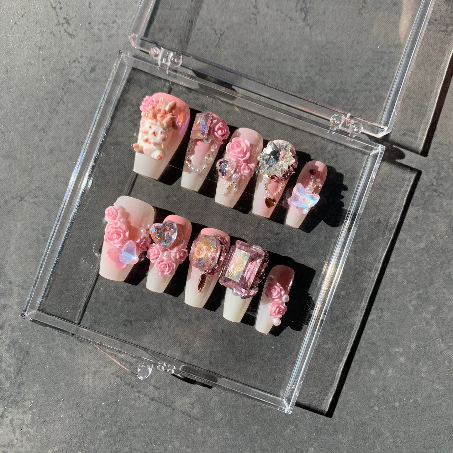 Shimmer Charm (Rabbit, pink rose, pink gem, butterfly)